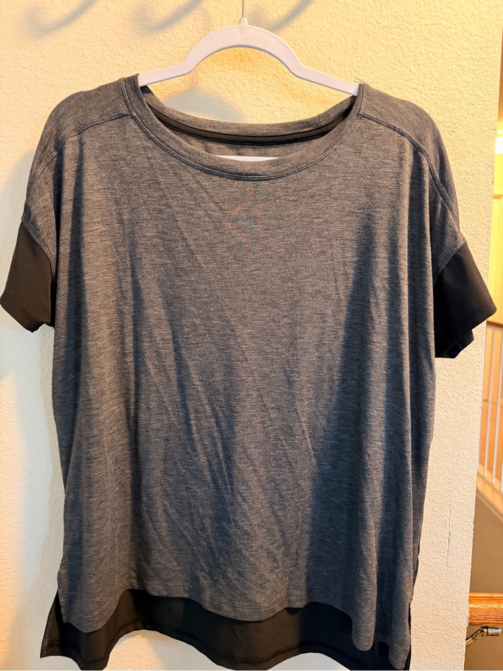 Champion Women's Two-Tone Gray Short-Sleeve Longline Tee